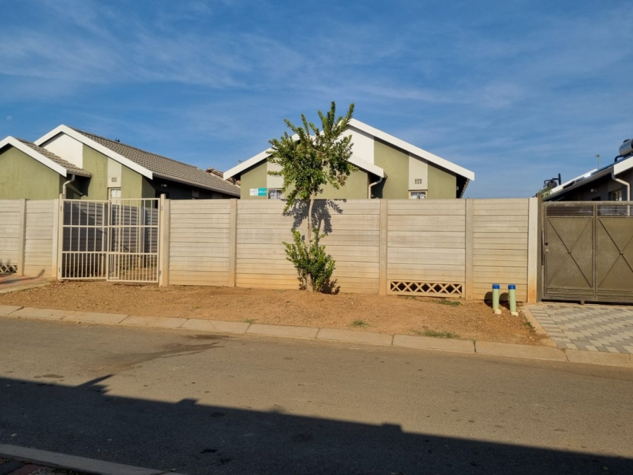 3 Bedroom Property for Sale in Sky City Gauteng