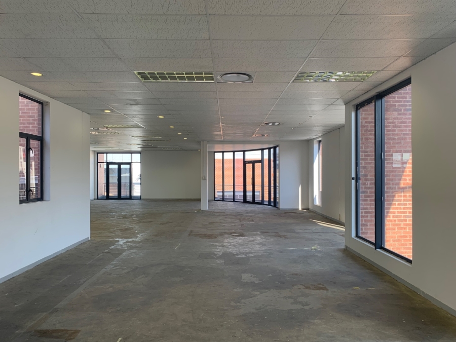 To Let Commercial Property for Rent in Zwartkop Gauteng
