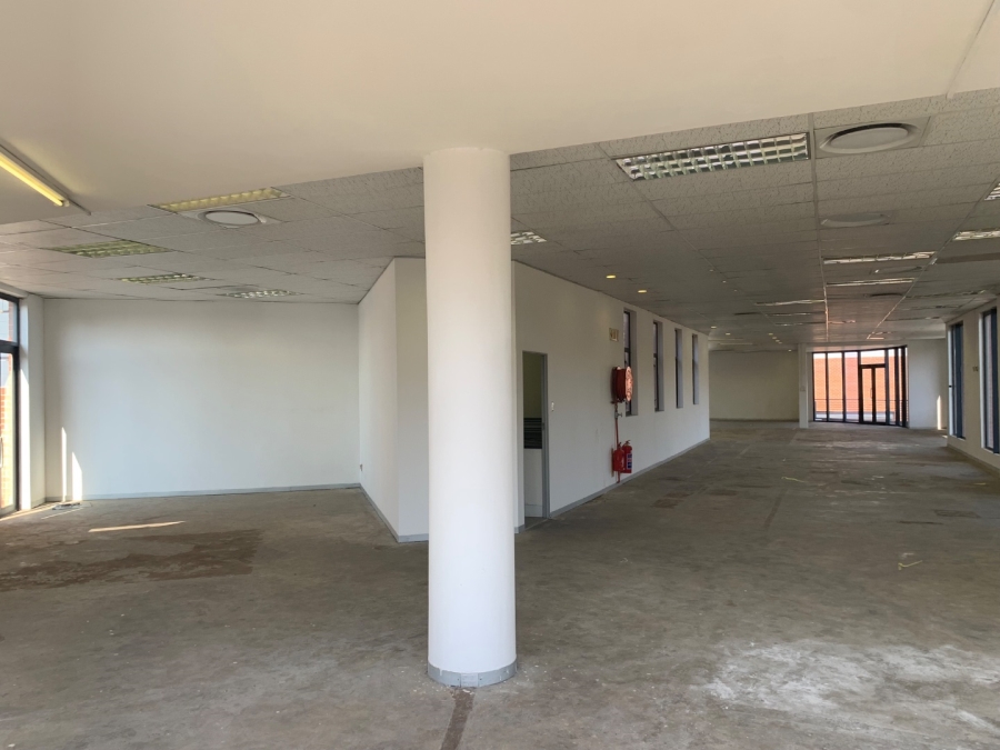 To Let Commercial Property for Rent in Zwartkop Gauteng