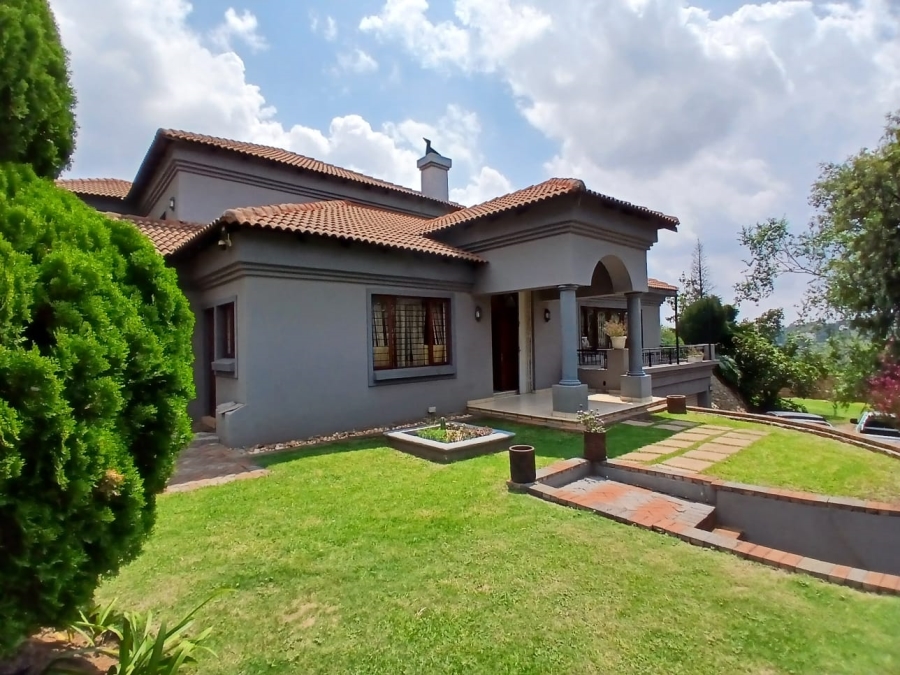 5 Bedroom Property for Sale in Waterkloof Ridge Gauteng
