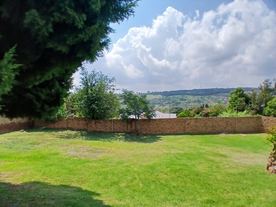 5 Bedroom Property for Sale in Waterkloof Ridge Gauteng
