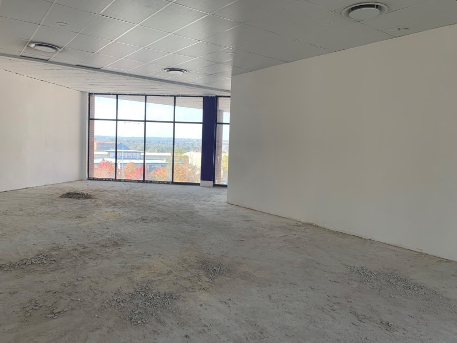 To Let Commercial Property for Rent in Zwartkop Gauteng