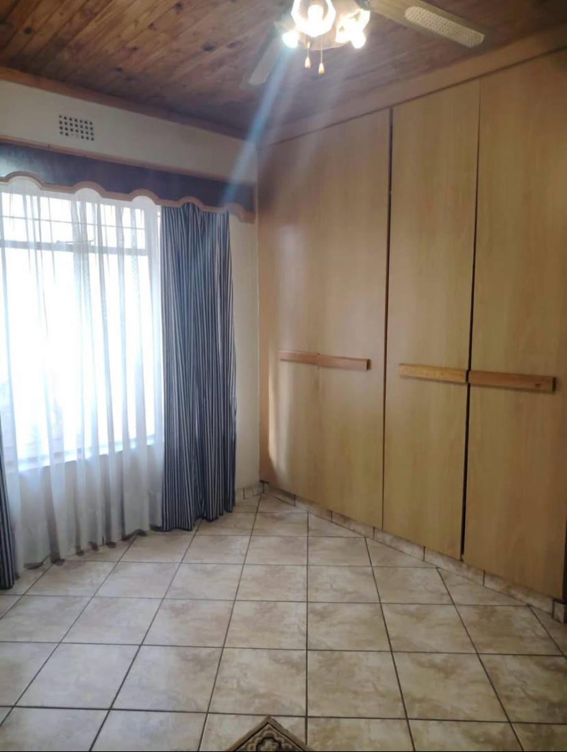 4 Bedroom Property for Sale in Sonland Park Gauteng