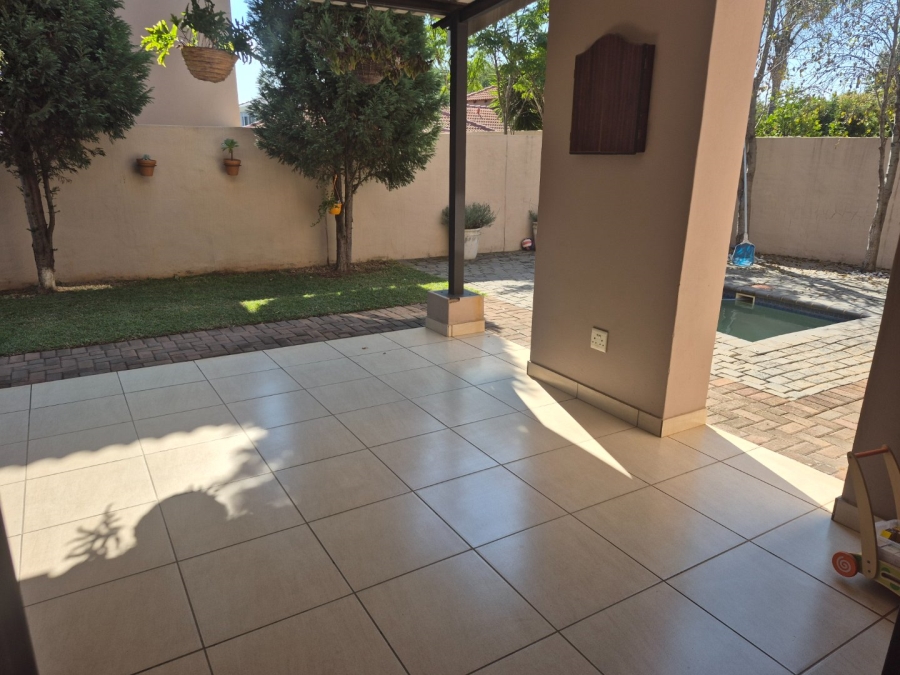 3 Bedroom Property for Sale in Six Fountains Residential Estate Gauteng