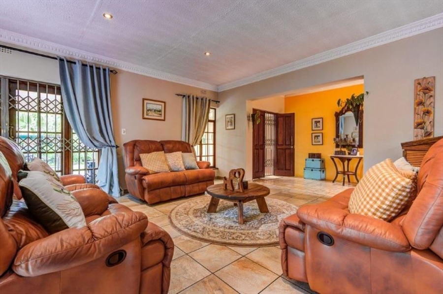 5 Bedroom Property for Sale in Van Riebeeck Park Gauteng