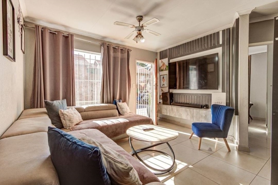 3 Bedroom Property for Sale in Birchleigh Gauteng