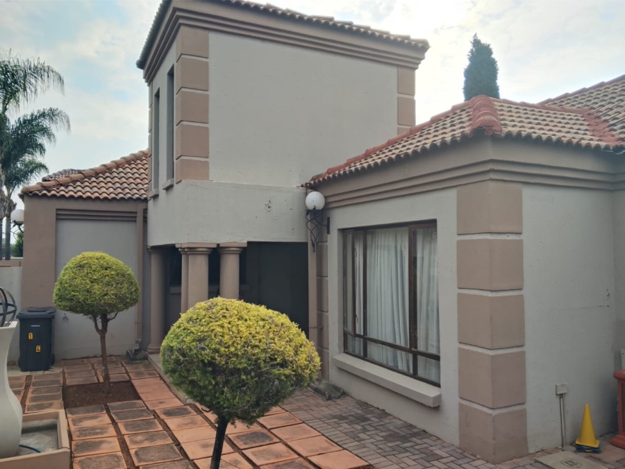 3 Bedroom Property for Sale in Green Acres Estate Gauteng