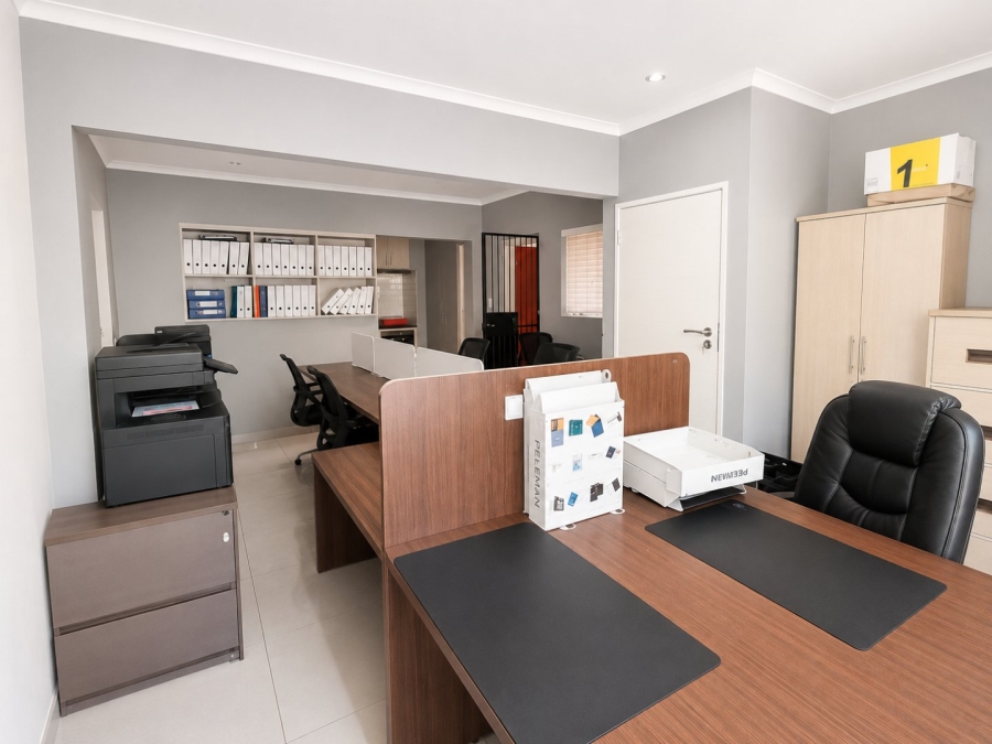 3 Bedroom Property for Sale in Rooihuiskraal Gauteng