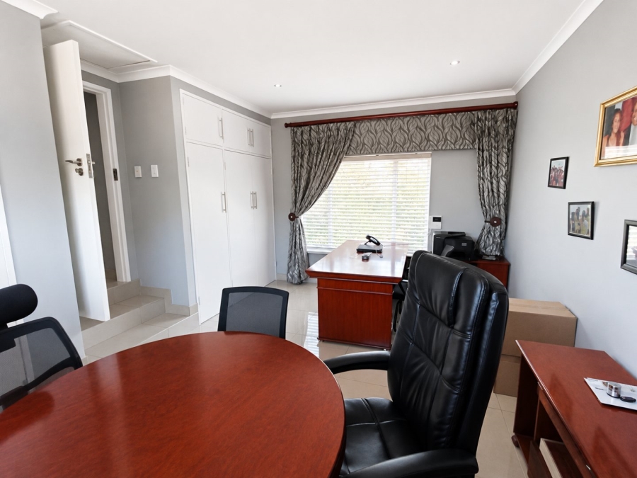 3 Bedroom Property for Sale in Rooihuiskraal Gauteng