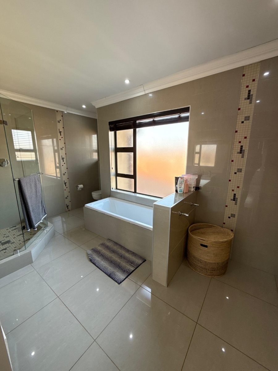 To Let 5 Bedroom Property for Rent in Avianto Estates Gauteng