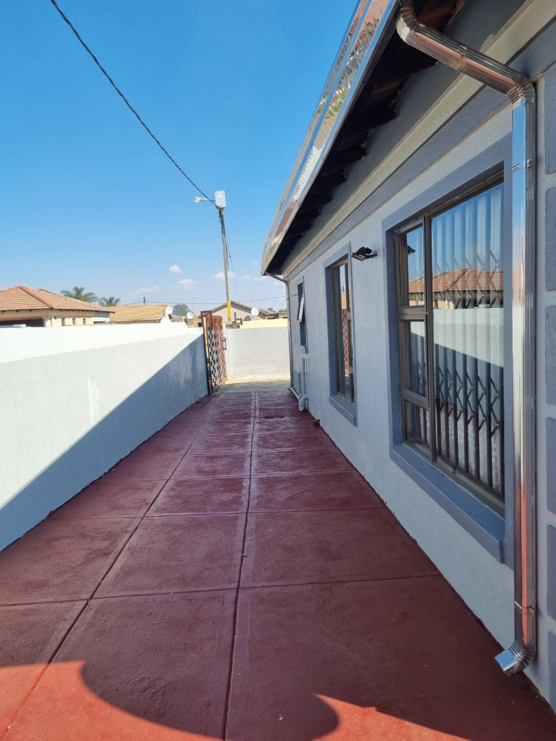 3 Bedroom Property for Sale in Windmill Park Gauteng