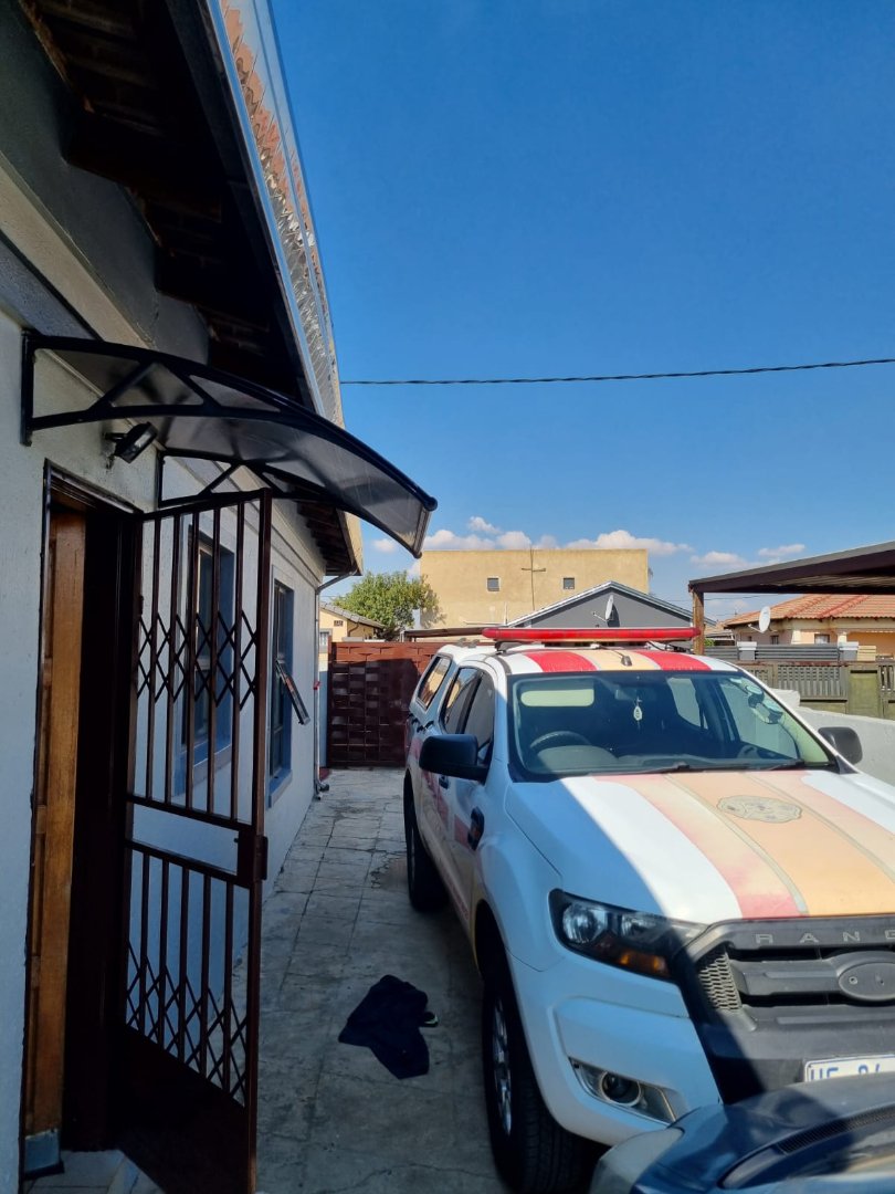 3 Bedroom Property for Sale in Windmill Park Gauteng