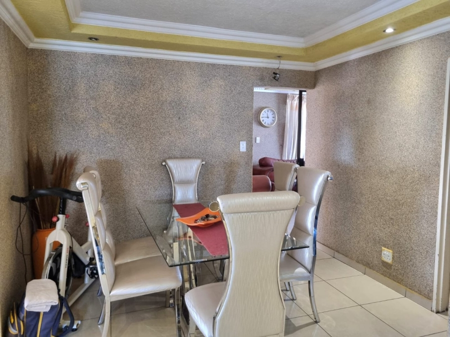 3 Bedroom Property for Sale in Windmill Park Gauteng