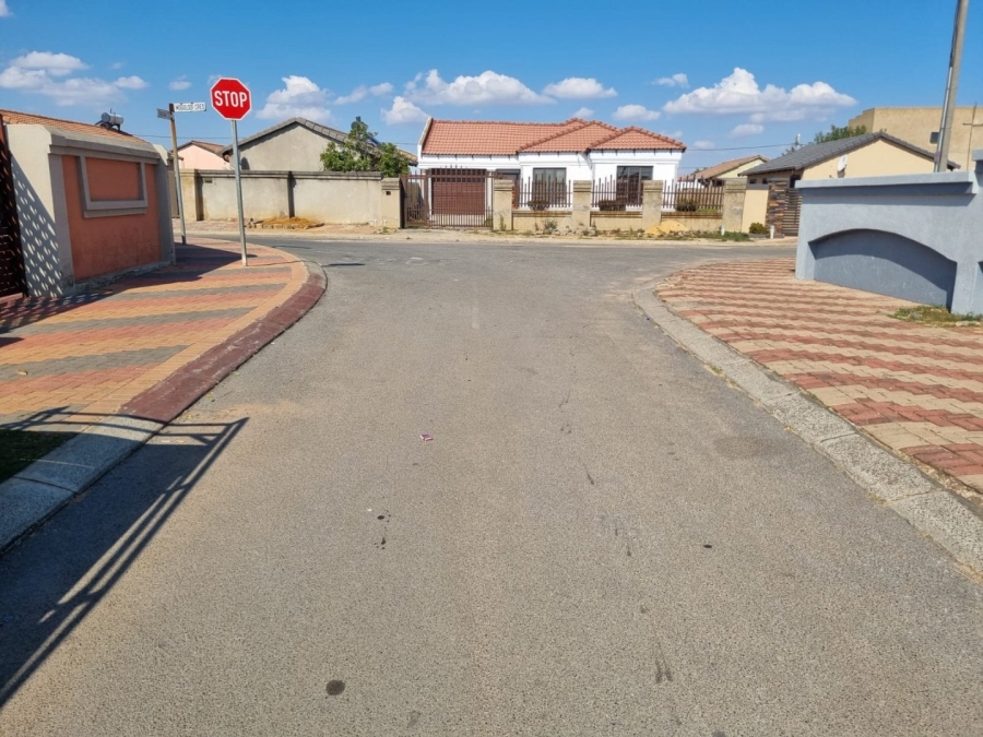 3 Bedroom Property for Sale in Windmill Park Gauteng