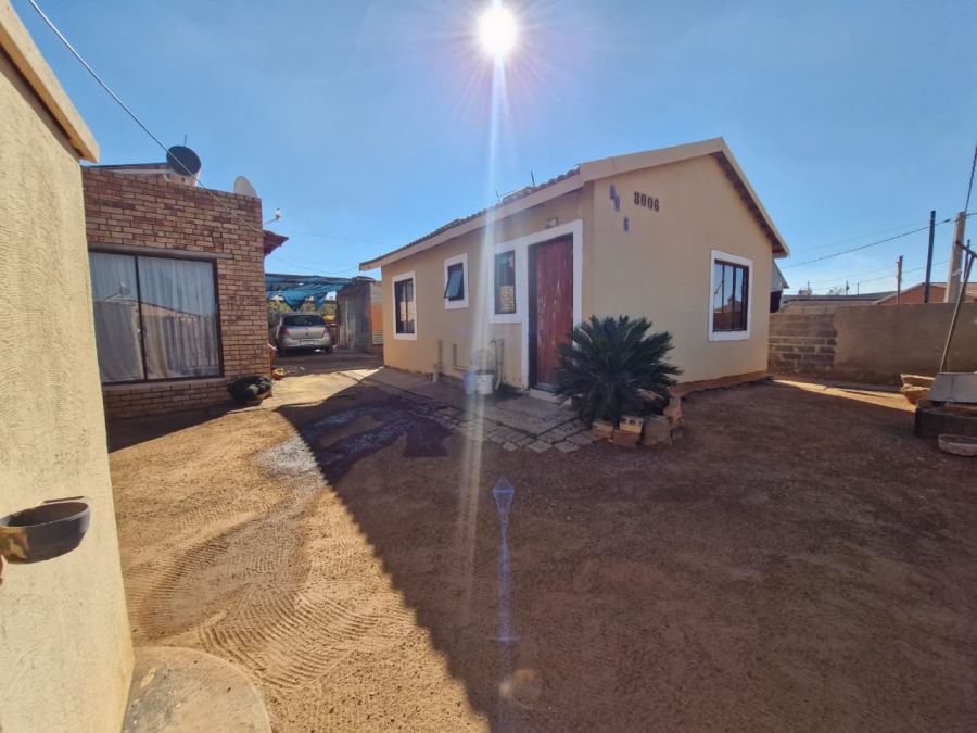 2 Bedroom Property for Sale in Lawley Gauteng