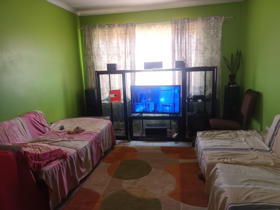 2 Bedroom Property for Sale in Moleleki Gauteng