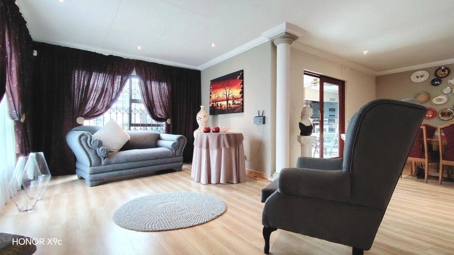 3 Bedroom Property for Sale in Riversdale Gauteng