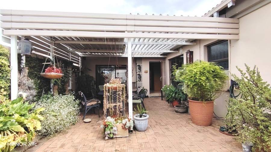 3 Bedroom Property for Sale in Riversdale Gauteng
