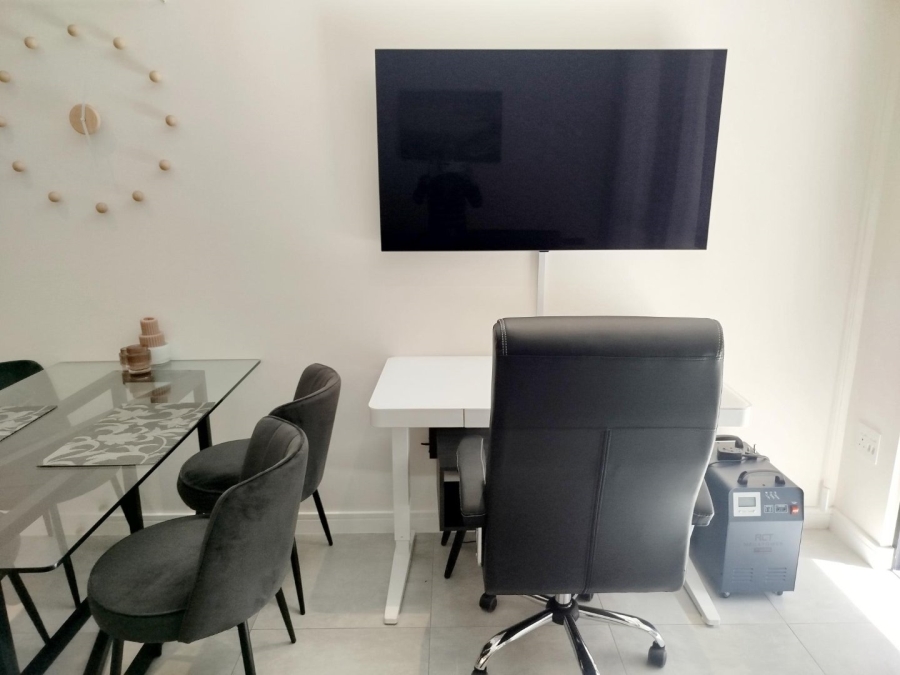 To Let 2 Bedroom Property for Rent in Hyde Park Gauteng