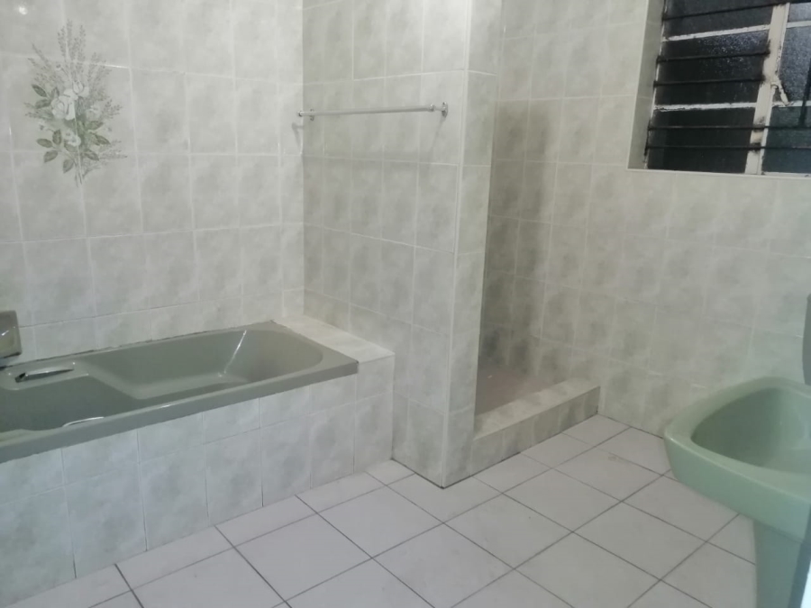 2 Bedroom Property for Sale in The Hill Gauteng