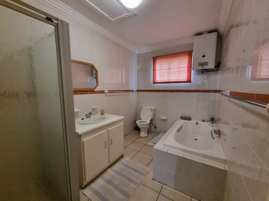 To Let 5 Bedroom Property for Rent in Ebner On Vaal Gauteng