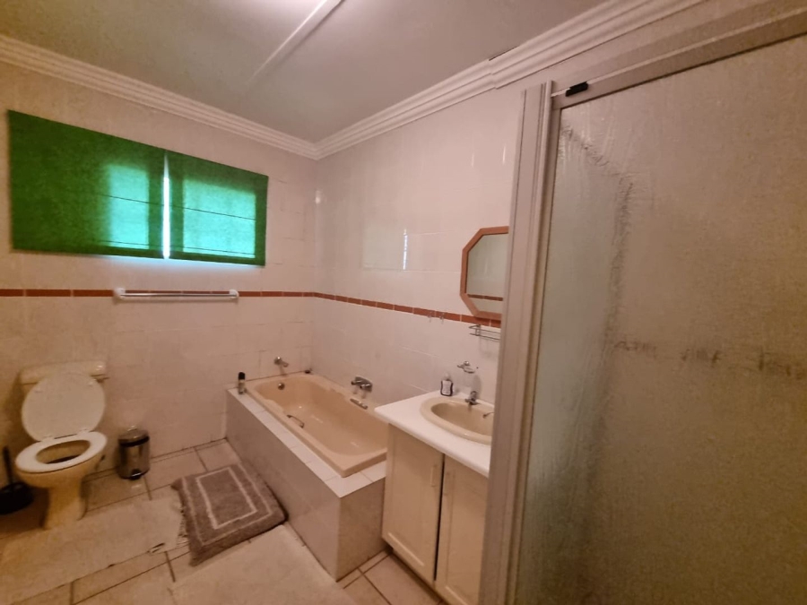 To Let 5 Bedroom Property for Rent in Ebner On Vaal Gauteng