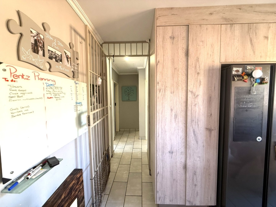 To Let 3 Bedroom Property for Rent in Highveld Gauteng