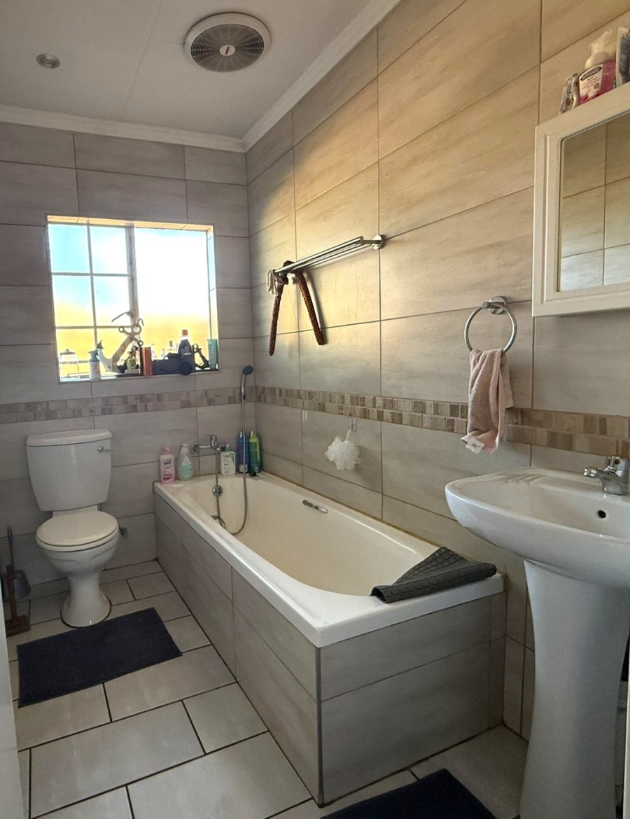 To Let 3 Bedroom Property for Rent in Highveld Gauteng