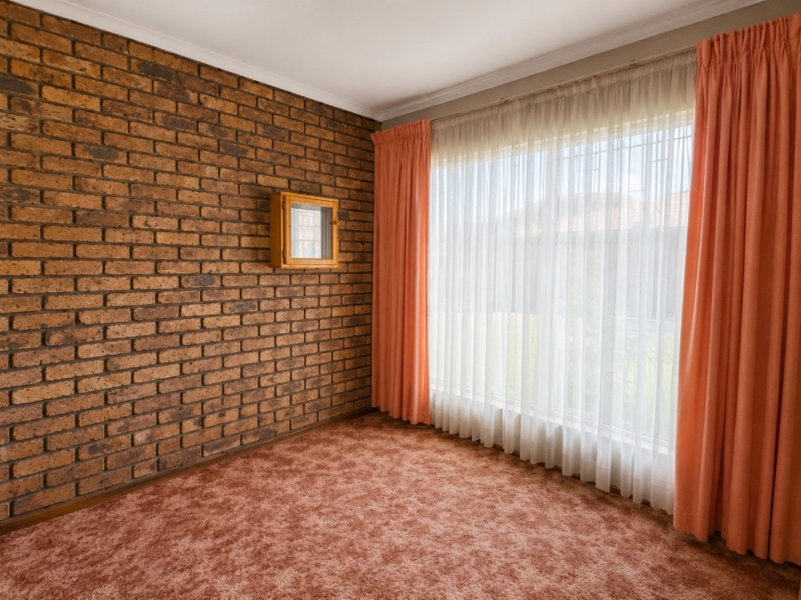 4 Bedroom Property for Sale in Primrose Gauteng