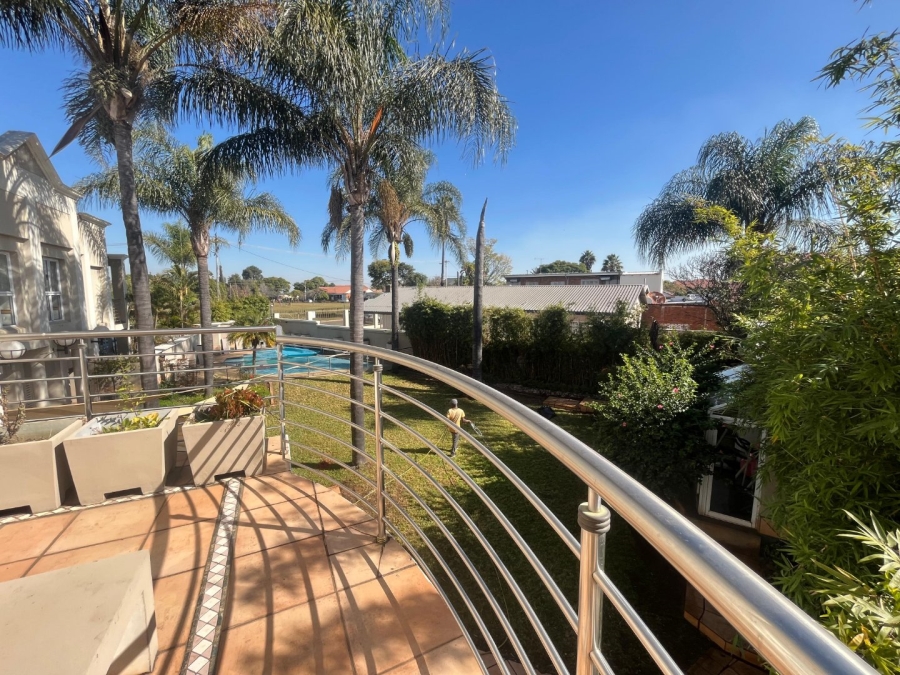 3 Bedroom Property for Sale in Laudium Ext 3 Gauteng