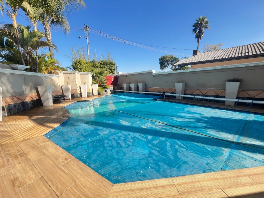 3 Bedroom Property for Sale in Laudium Ext 3 Gauteng