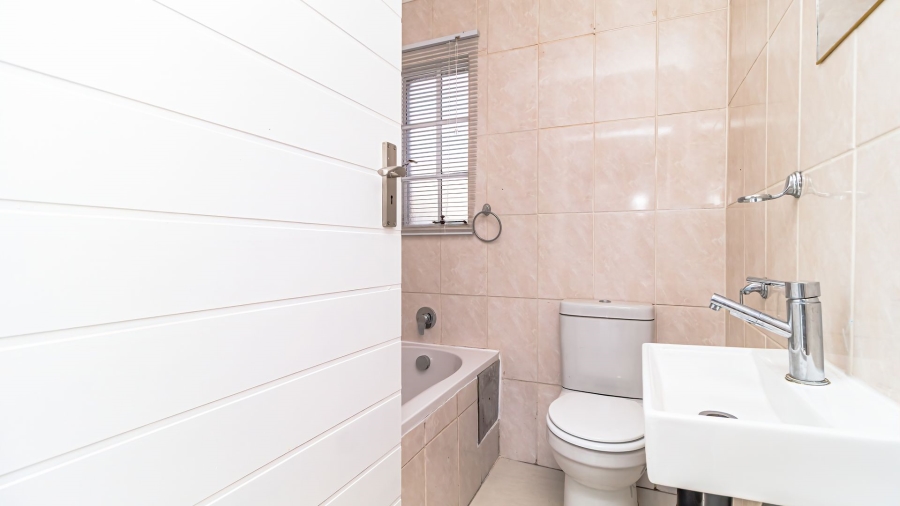 3 Bedroom Property for Sale in Eden Glen Gauteng