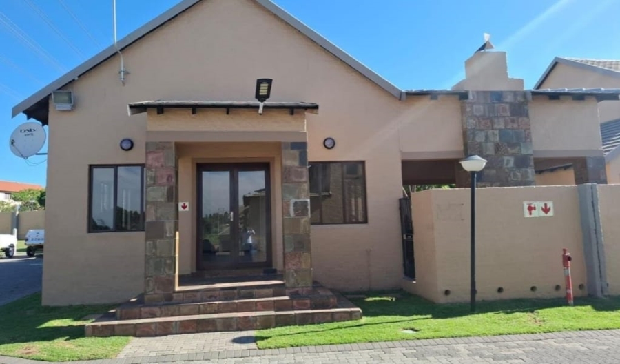 To Let 3 Bedroom Property for Rent in Noordwyk Gauteng