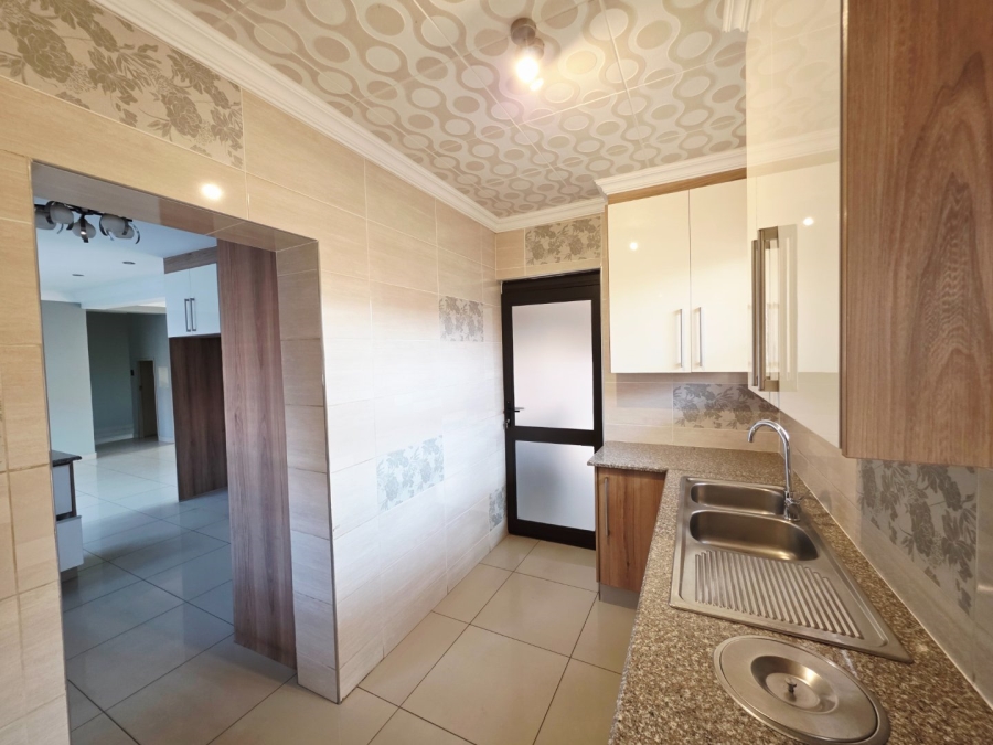 5 Bedroom Property for Sale in Savannah Country Estate Gauteng