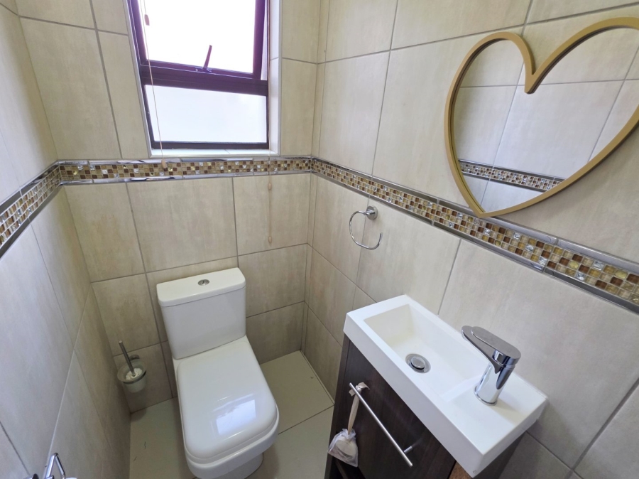 5 Bedroom Property for Sale in Savannah Country Estate Gauteng