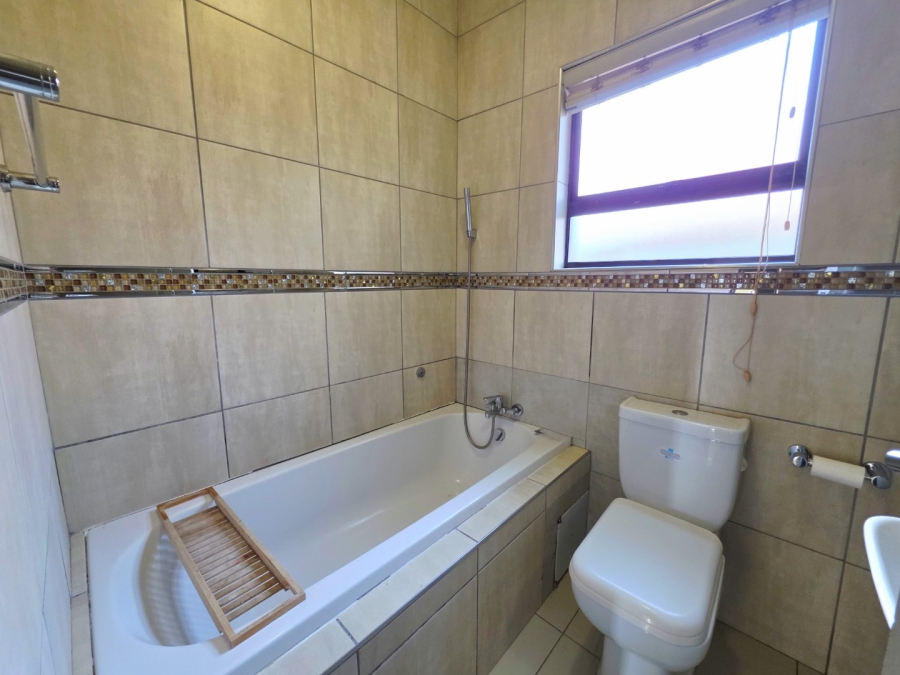5 Bedroom Property for Sale in Savannah Country Estate Gauteng
