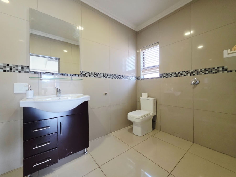 5 Bedroom Property for Sale in Savannah Country Estate Gauteng