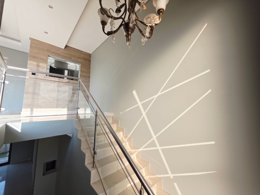 5 Bedroom Property for Sale in Savannah Country Estate Gauteng