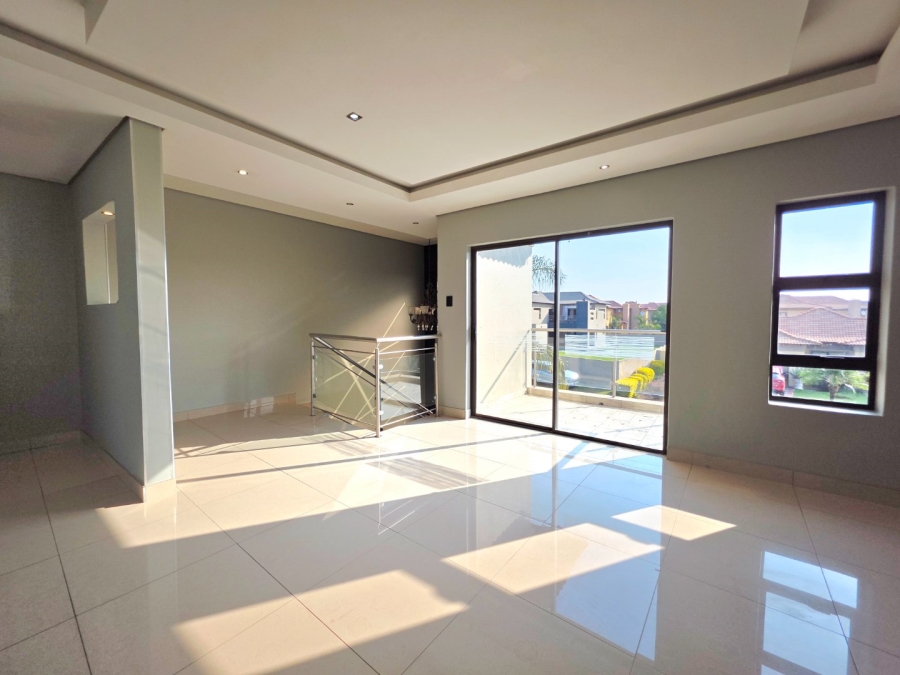 5 Bedroom Property for Sale in Savannah Country Estate Gauteng