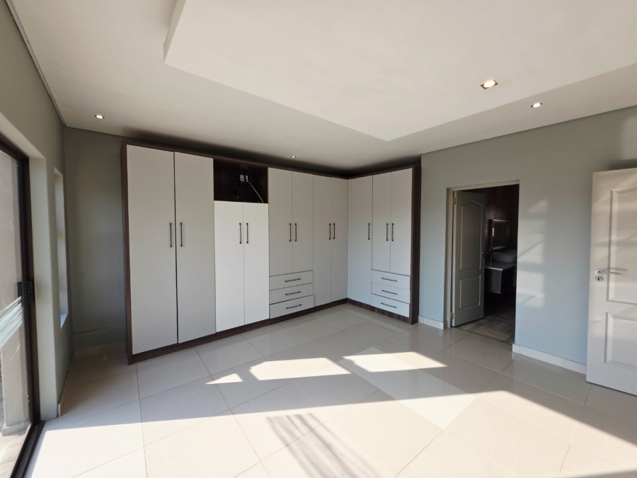 5 Bedroom Property for Sale in Savannah Country Estate Gauteng
