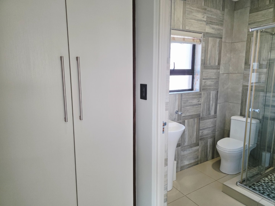 5 Bedroom Property for Sale in Savannah Country Estate Gauteng