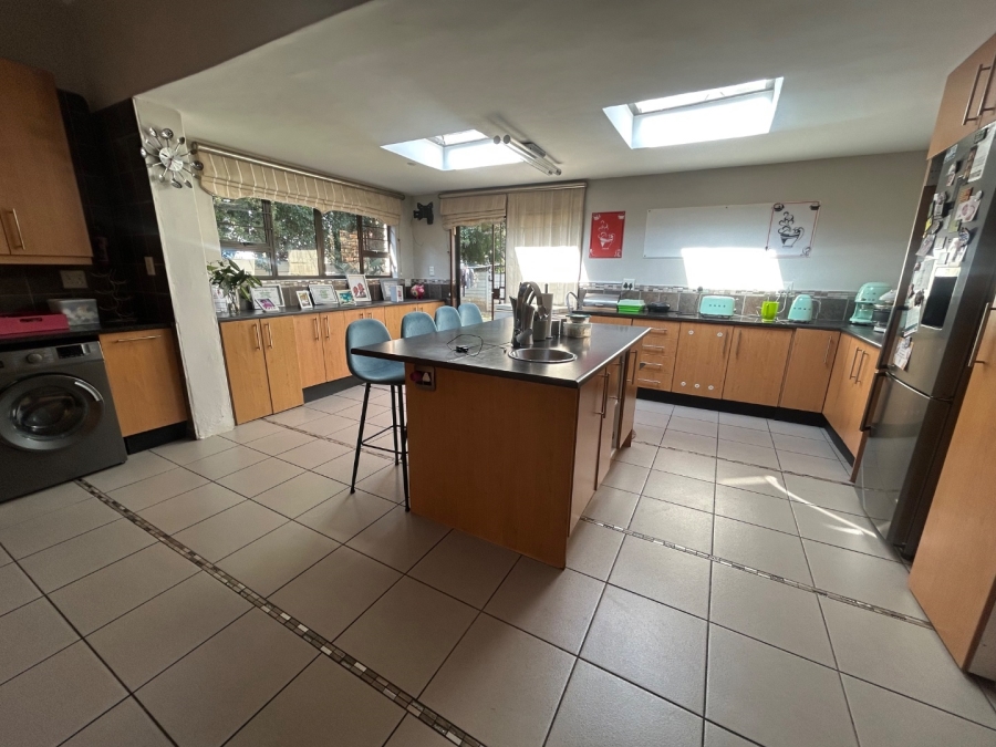 3 Bedroom Property for Sale in Vorna Valley Gauteng