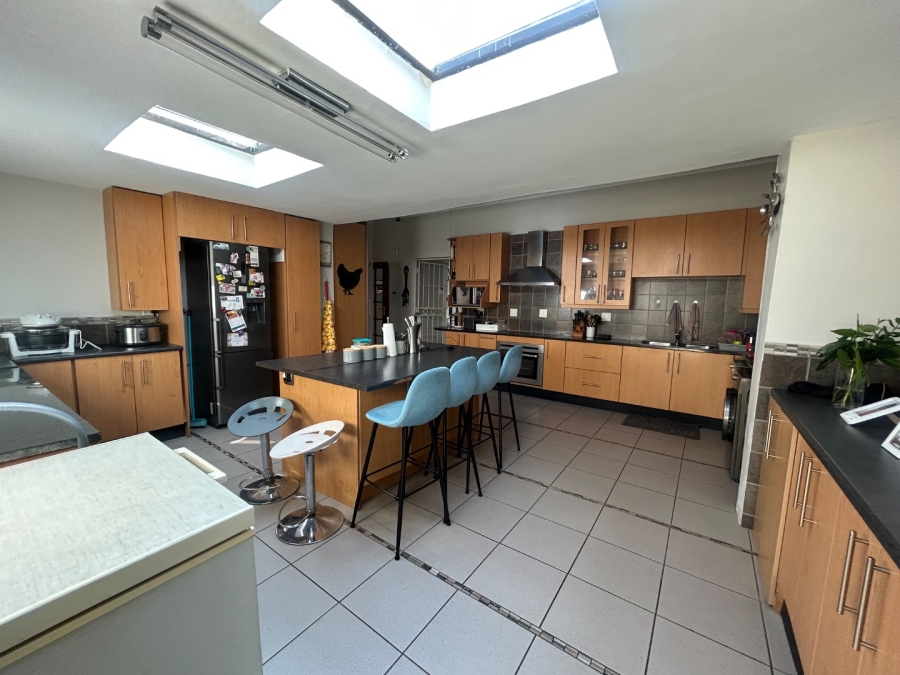 3 Bedroom Property for Sale in Vorna Valley Gauteng