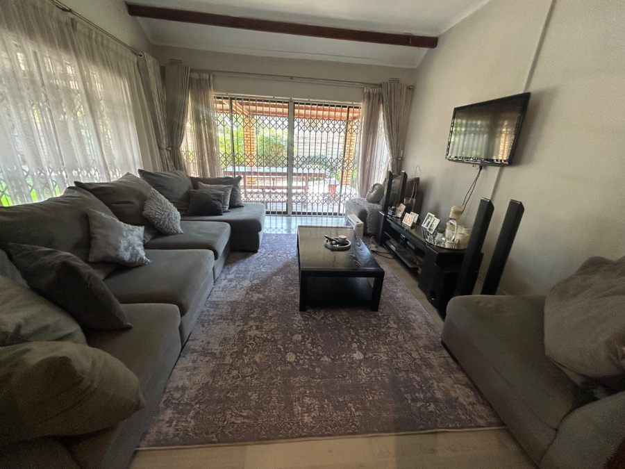 3 Bedroom Property for Sale in Vorna Valley Gauteng