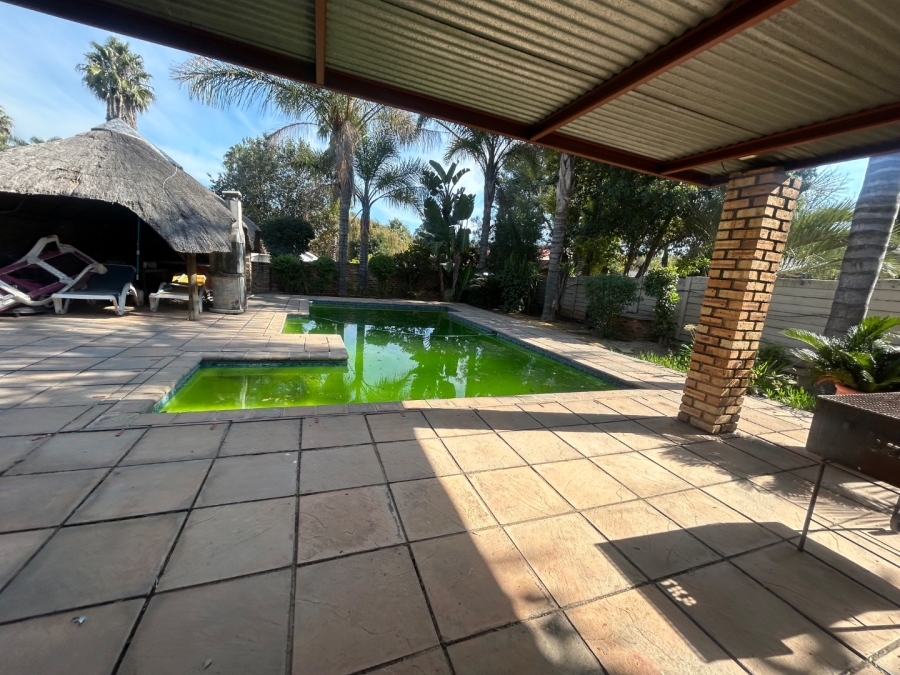 3 Bedroom Property for Sale in Vorna Valley Gauteng