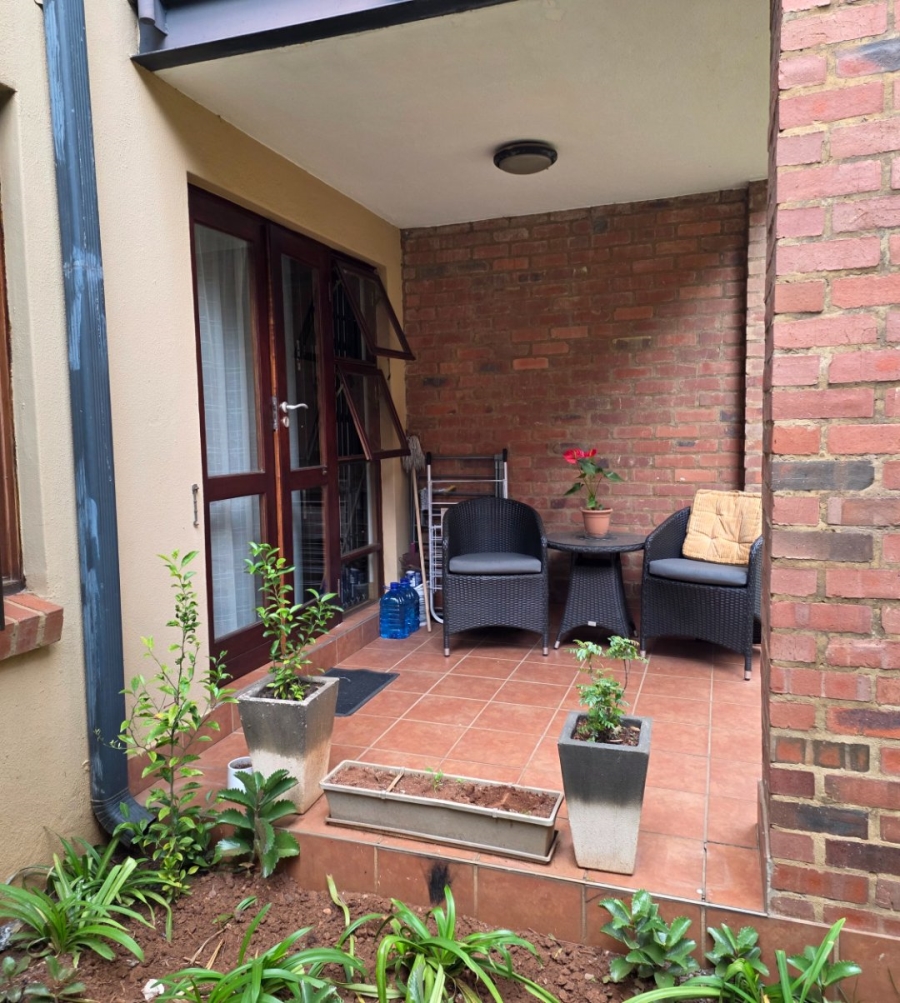 To Let 1 Bedroom Property for Rent in Halfway Gardens Gauteng