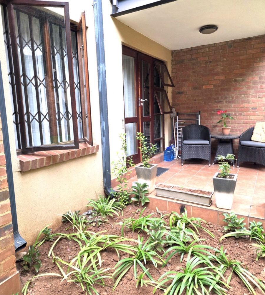 To Let 1 Bedroom Property for Rent in Halfway Gardens Gauteng