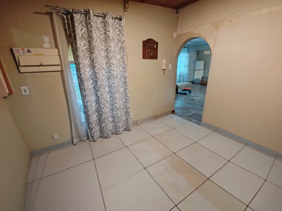 4 Bedroom Property for Sale in Dorandia Gauteng