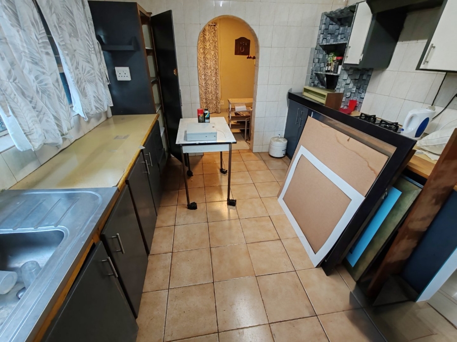 4 Bedroom Property for Sale in Dorandia Gauteng