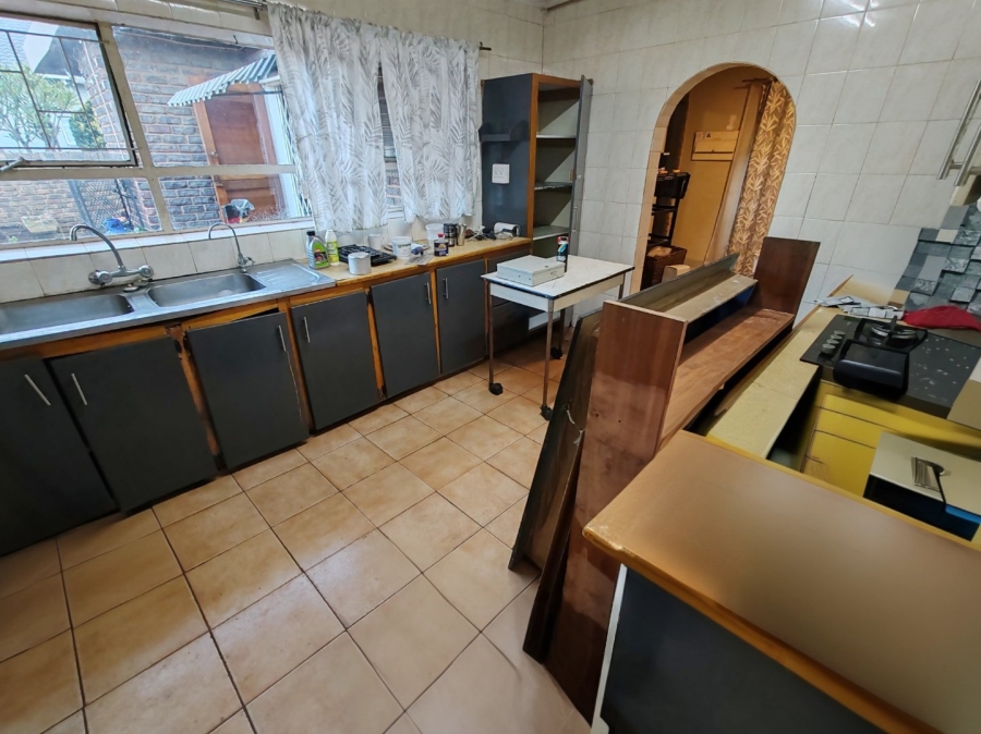 4 Bedroom Property for Sale in Dorandia Gauteng